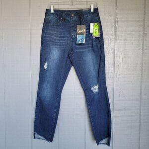 Royalty For Me Curvy Fit High-Rise Jeans. Size 8